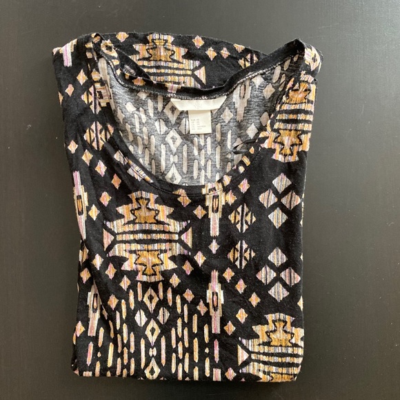 Black patterned shirt - Picture 1 of 4